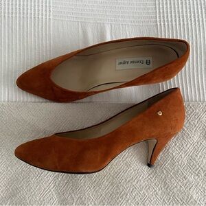 Women’s VINTAGE Etienne Aigner Brown Camel Suede pumps heels EUC size 10